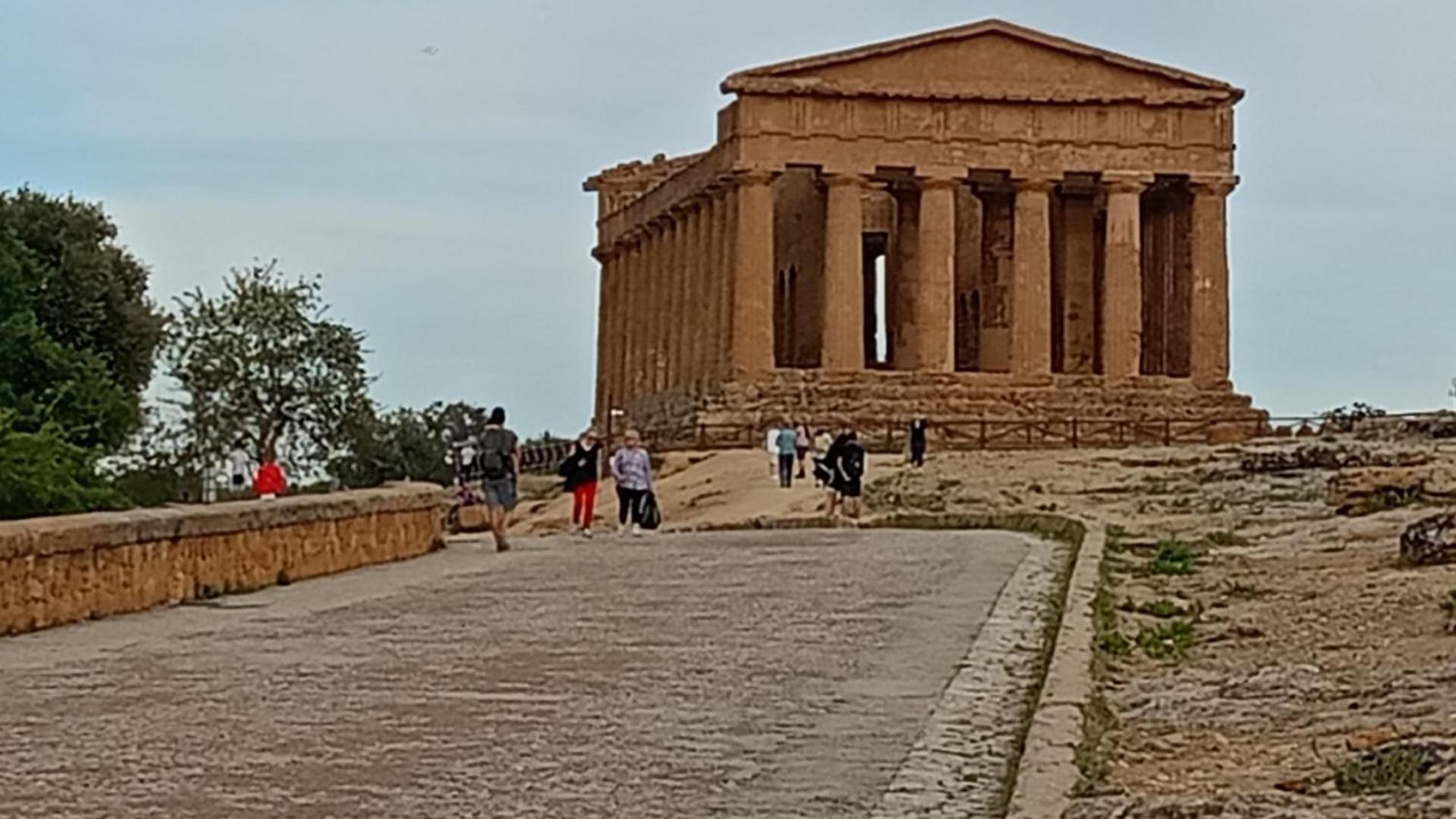 Capinera Bed & Breakfast Agrigento Dış mekan fotoğraf